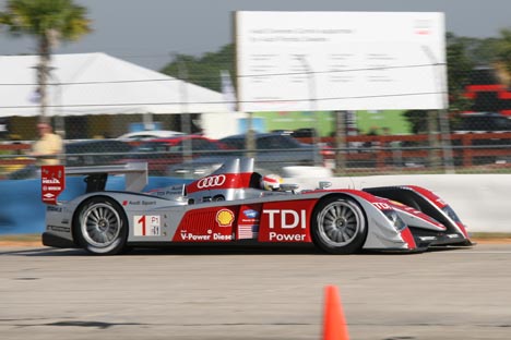 Tom Kristensen på jagt efter en hurtig tid.
(Foto: Motorsporten.dk)